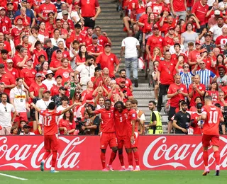 Suíça derrota o Canadá e avança ao mata-mata como líder do Grupo B