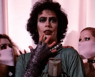 Tim Curry, um dos maiores astros do terror, morre aos 80 anos