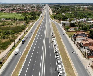Trecho da BR-116 na Bahia segue totalmente interditado após grave acidente