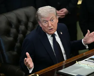 Trump diz que trégua com Irã acabou após novos ataques: "perda de tempo"