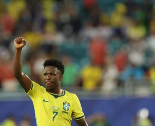 Vini Jr iguala Mbappé e Haaland e se aproxima de Messi na Copa