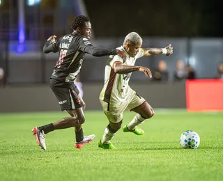 Vitória completa 10 jogos após pausa para Copa e números preocupam
