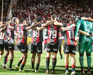 Vitória garante bolada milionária após goleada sobre o Athletico-PR
