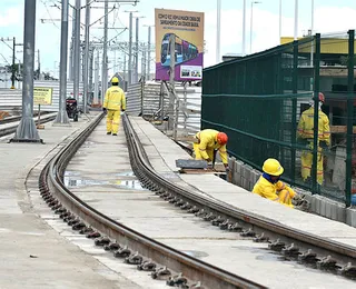 VLT de Salvador ganha novas frentes de obras com rede subterrânea
