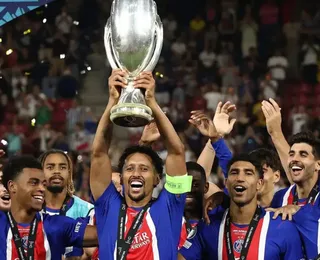 Zagueiro faz história e vira o brasileiro com mais títulos no futebol