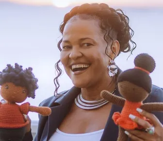 Bienal do Livro Bahia chega às escolas públicas com autores baianos