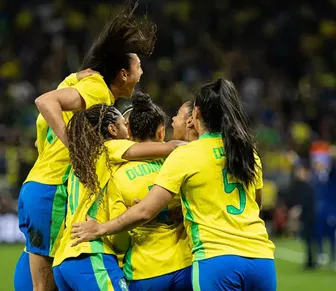 De virada, Seleção Feminina vence Estados Unidos em amistoso