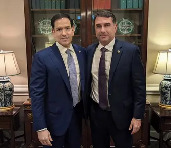 Flávio fala de facções em encontro com vice e secretário de Trump
