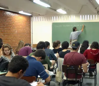 Professores da Bahia terão direito a abono extraordinário; saiba mais