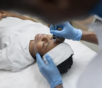 Projeto oferece tratamento de pele gratuito para mulheres negras