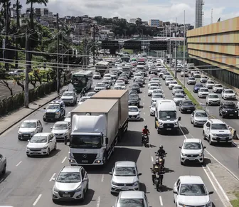 Vai viajar no feriado? Veja o fluxo do trânsito nas principais vias da Bahia