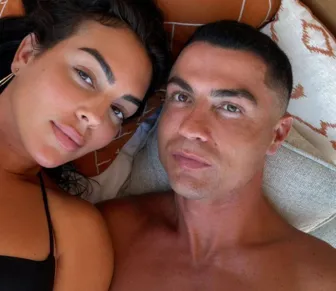 VÍDEO: Rumor de casamento de Cristiano Ronaldo leva multidão à igreja