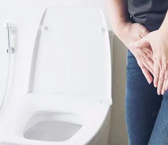 Vontade súbita de urinar: conheça síndrome que atinge milhões de pessoas