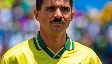 Campeão do mundo pelo Brasil é preso ao embarcar para a Copa nos EUA