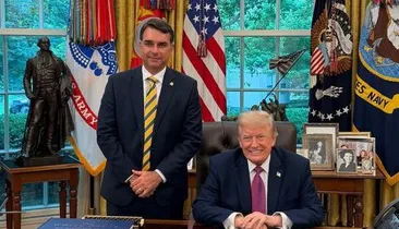 Com popularidade em baixa, Flávio Bolsonaro se reúne com Trump nos EUA