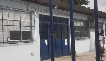 Criminosos invadem escola em Salvador e furtam computadores e tablets