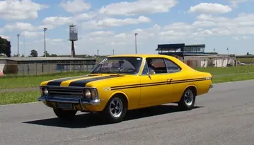 Dia dos Pais: shopping terá exposição de carros antigos e sorteios