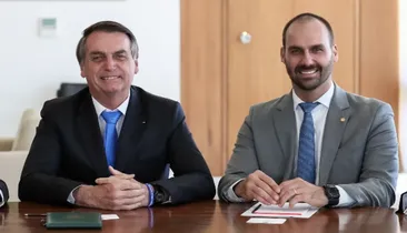 Eduardo reage após deputado do PL chamar Jair Bolsonaro de 'covarde'
