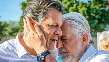 Haddad sai em defesa de Wagner: "Ele atuou contra o Master"
