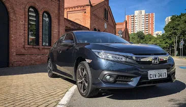 Honda Civic supera SUVs e lidera buscas por carros usados no Brasil