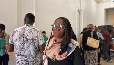 Irmã de Valdir Cabeleireiro lamenta quinto júri adiado: "Indignação"