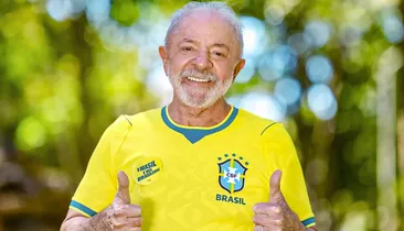 Na estreia do Brasil na Copa, Lula pede raça aos jogadores: “Bola no gol"