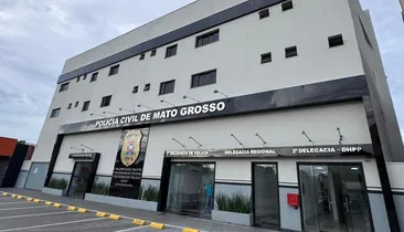 Pai espanca filha de 12 anos até a morte após ver conversa com garoto