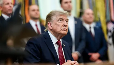 Trump pede à Suprema Corte para restringir voto por correio nos EUA