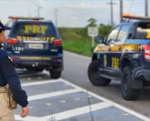 Acidente com batida na Bahia deixa dois mortos e um ferido grave - Imagem