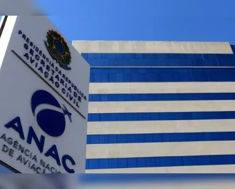 Anac suspende exames de pilotos e alerta para risco ao setor aéreo