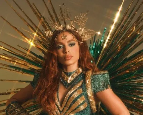 Anitta negocia cargo de rainha de bateria em escola de samba