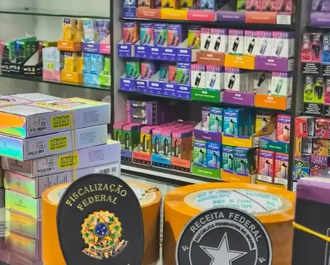 Anvisa e Receita Federal apreendem mais de 25 mil cigarros eletrônicos