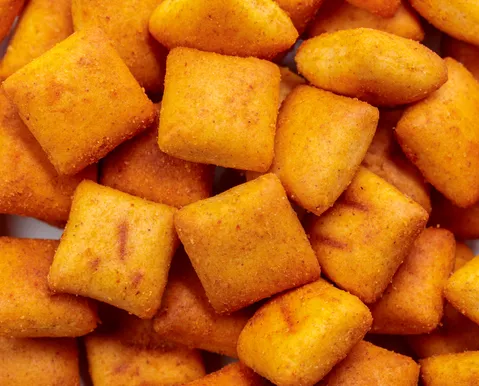Apenas 2 ingredientes: aprenda a fazer salgado econômico e crocante - Imagem