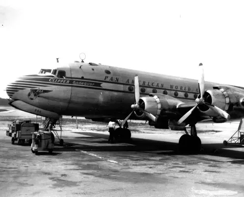 Avião de acidente que deixou 52 mortos é encontrado no mar após 74 anos