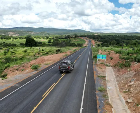Bahia investe R$ 40 milhões para pavimentação na Chapada Diamantina