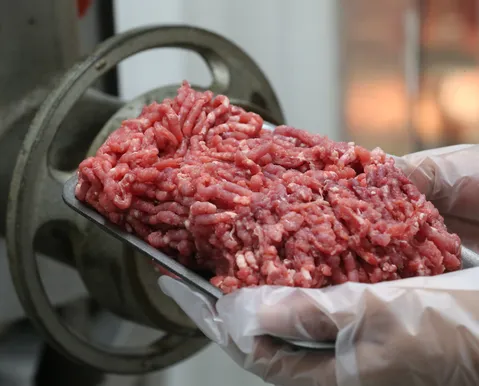 Brasil pode ter prejuízo bilionário com veto da Europa sobre carnes