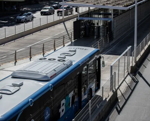 BRT de Salvador terá novas áreas de lazer gratuitas e comércio sob os elevados