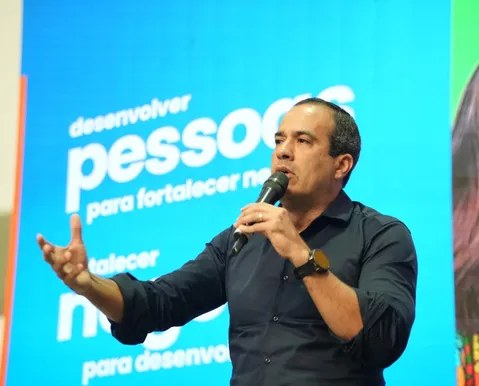 Bruno Reis anuncia rescisão de contratos com empresas investigadas pelo MP-BA