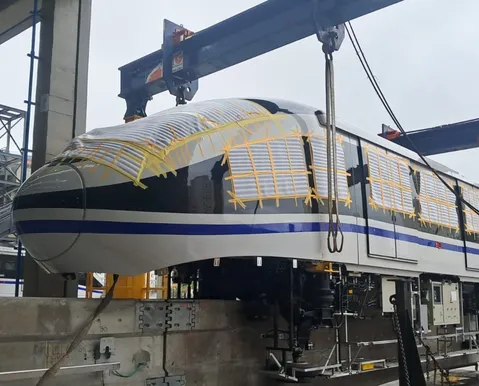 BYD assume linha de trem inacabada e aumenta frota chinesa em cidade