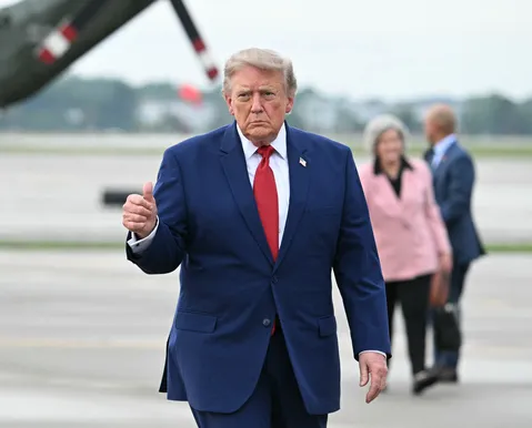 Caças interceptam aeronave durante evento com Trump nos EUA
