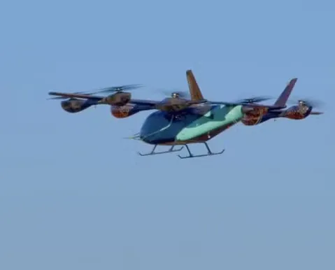 Carro voador da Embraer faz 1º teste para voo horizontal - Imagem