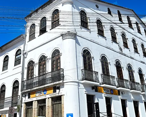 Casa do Benin é reaberta nesta quinta, seis meses após acidente - Imagem
