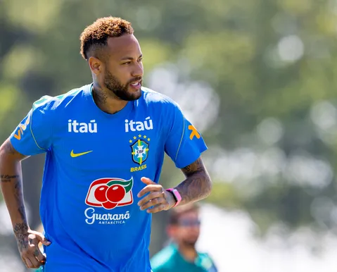 CBF define limite de 30 minutos para Neymar na Seleção Brasileira