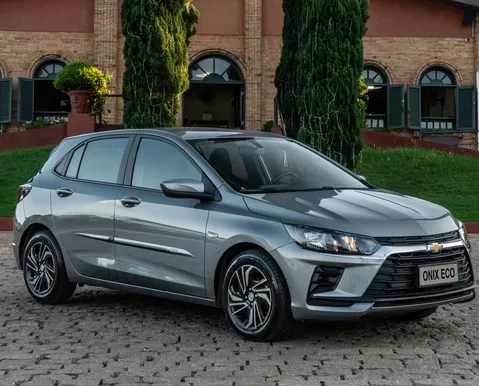 Chevrolet lança Onix Plus 2027: modelo foca em eficiência e consumo - Imagem