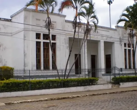 Cidade baiana oferece 102 vagas com salários de até R$ 5 mil - Imagem