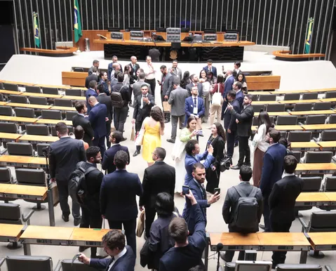 Conheça os deputados da Bahia com mais mandatos no Congresso e na Alba