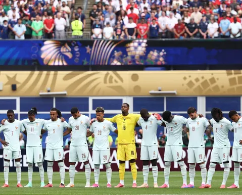 Copa do Mundo terá homenagem a vítimas de atentado na França - Imagem