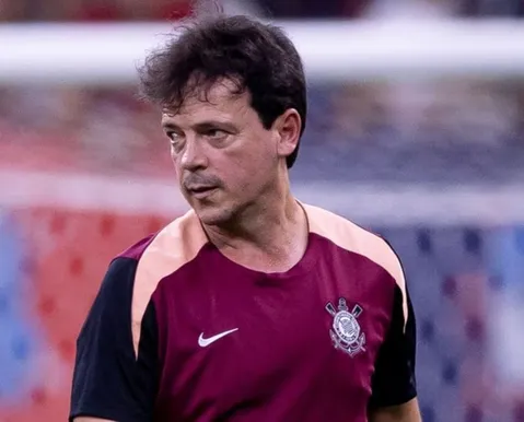 Corinthians esteve mais perto de vencer o Bahia, afirma Fernando Diniz