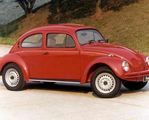 Dia do Fusca reúne histórias de paixão que atravessam gerações