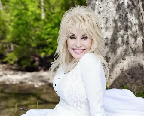 Dolly Parton morre aos 80 anos e deixa legado histórico na música